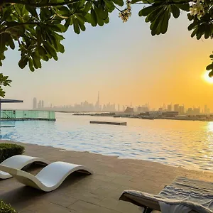 Burj Khalifa View & Creek Sea View دبي